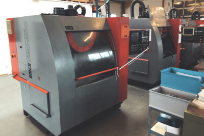 CNC-Drehmaschinen in der Produktionshalle von Miki Pulley